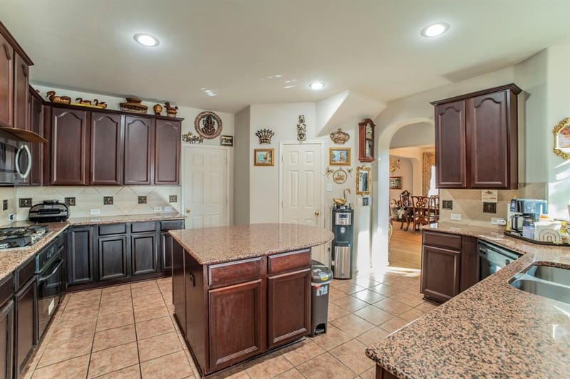 2335 Shackleford Trail, Grand Prairie TX 75052 - Photo 16
