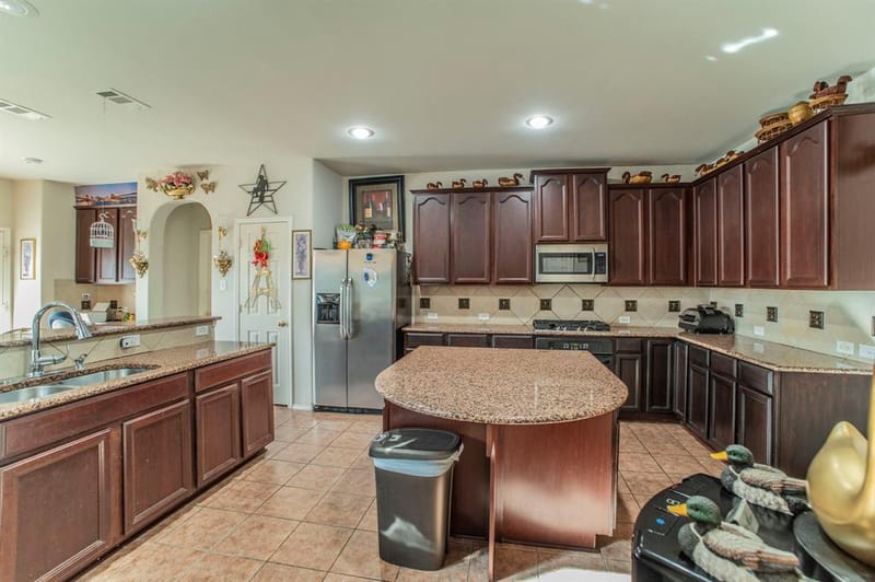 2335 Shackleford Trail, Grand Prairie TX 75052 - Photo 15