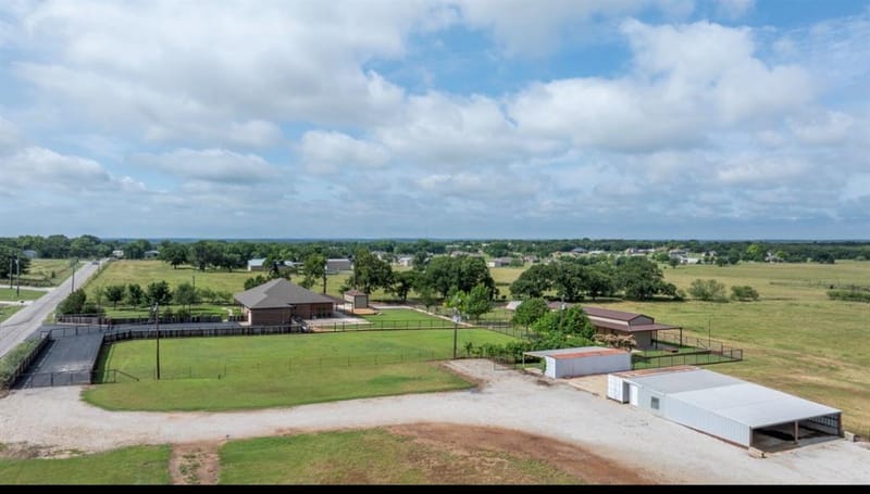 904 County Road 3341, Paradise TX 76073 - Photo 35