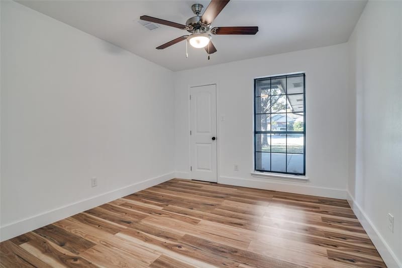 1502 Knob Hill Drive, Garland TX 75043 - Photo 7