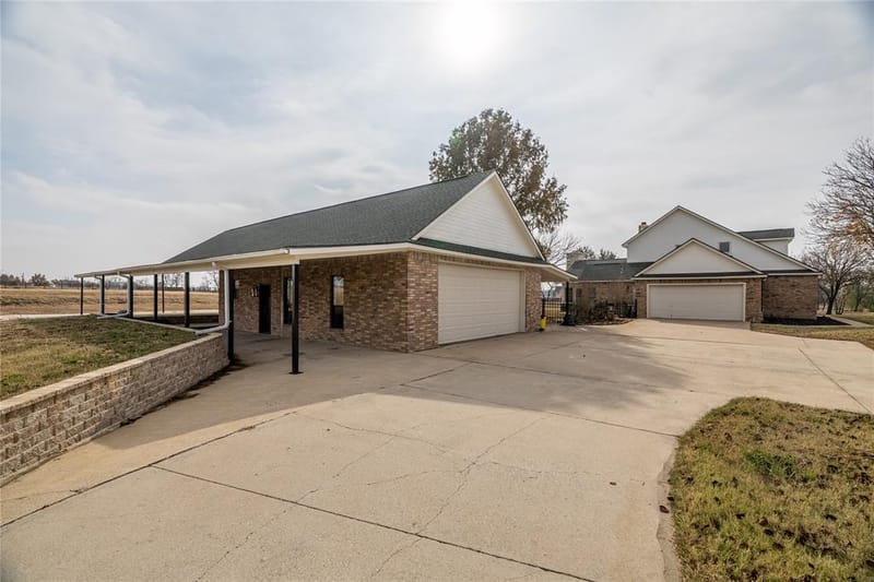364 Parker Road, Van Alstyne TX 75495 - Photo 39