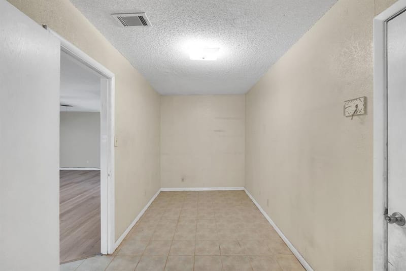 1320 Apache Street, Arlington TX 76012 - Photo 12