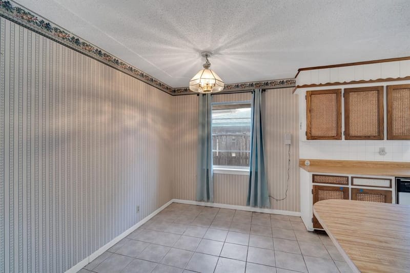 1320 Apache Street, Arlington TX 76012 - Photo 11
