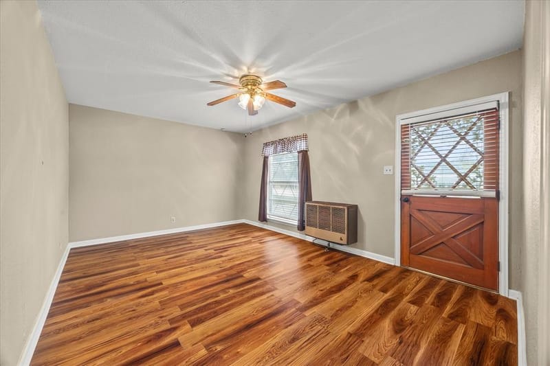 302 S Clark Street, Rockwall TX 75087 - Photo 3