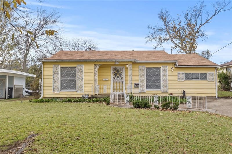 302 S Clark Street, Rockwall TX 75087