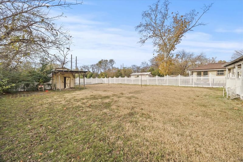 302 S Clark Street, Rockwall TX 75087 - Photo 18