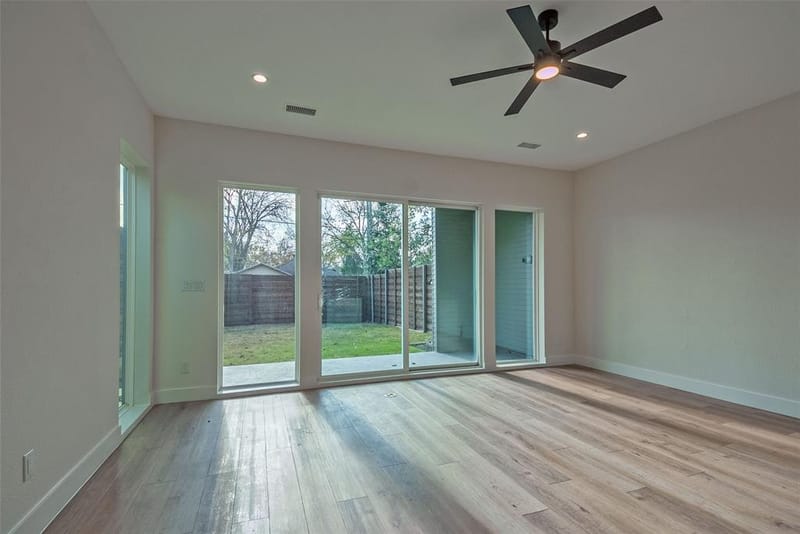 519 Mount Auburn Avenue, Dallas TX 75223 - Photo 13