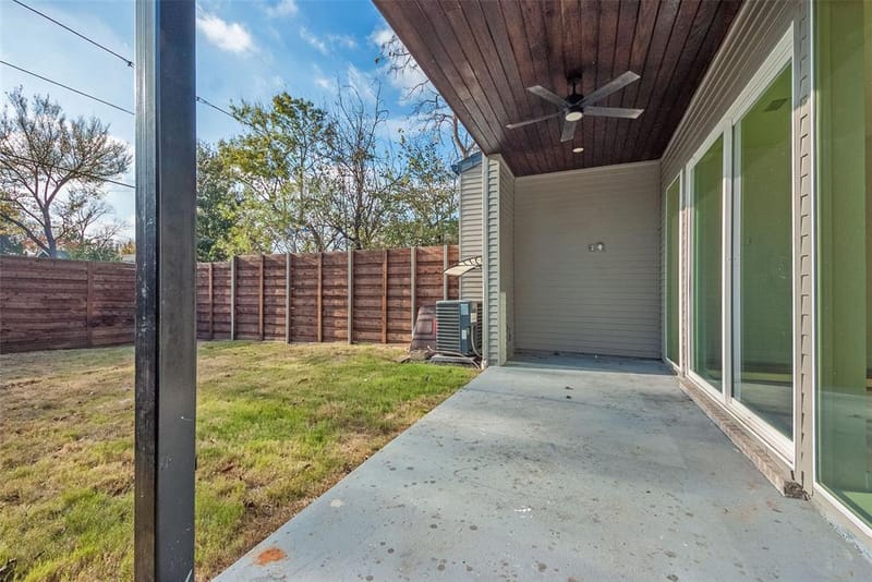 519 Mount Auburn Avenue, Dallas TX 75223 - Photo 32