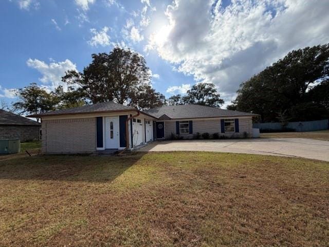 102 Newport Lane, Bullard TX 75757