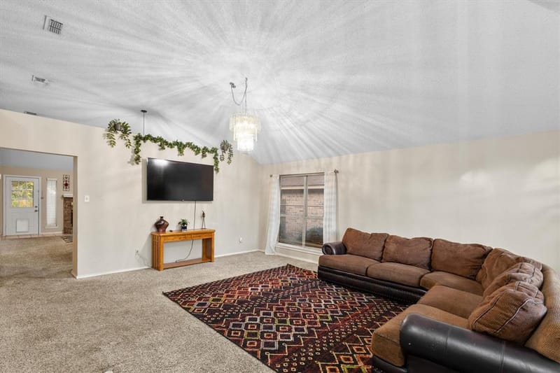 8729 Sabinas Trail, Fort Worth TX 76118 - Photo 4