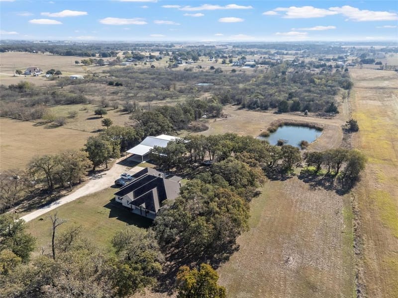 2743 Tokio Road, West TX 76691