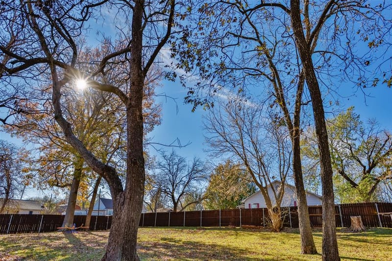 300 Thompson Street, Pottsboro TX 75076 - Photo 36