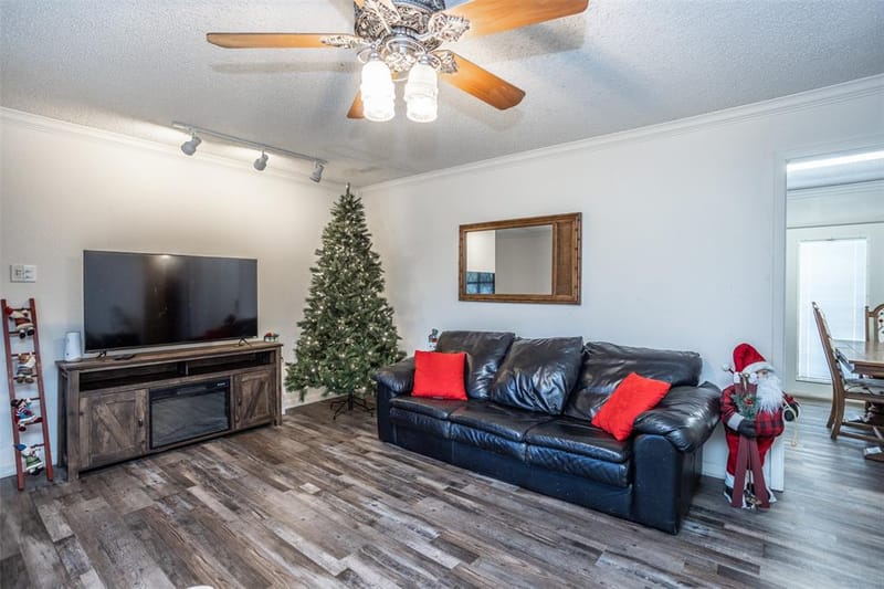 300 Thompson Street, Pottsboro TX 75076 - Photo 10