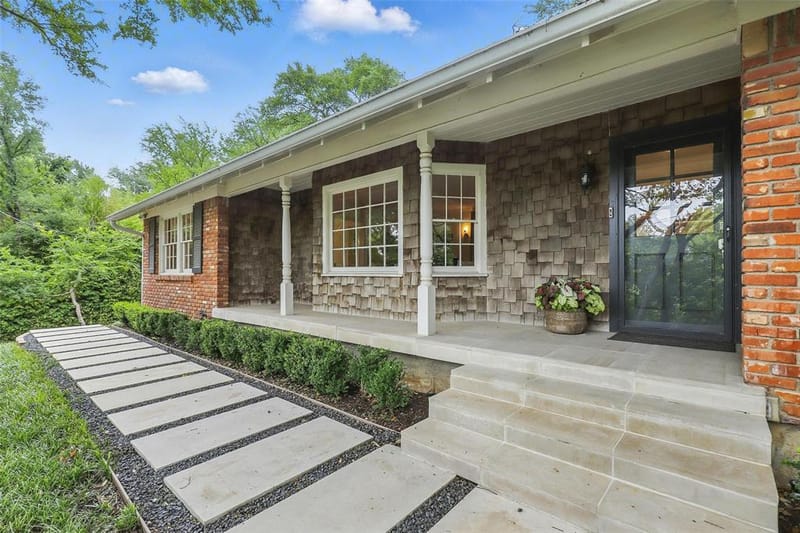 208 Rockwood Park Drive, Fort Worth TX 76107 - Photo 9