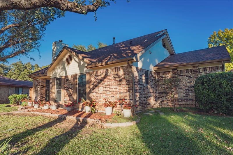 593 King Circle, Lewisville TX 75067 - Photo 3