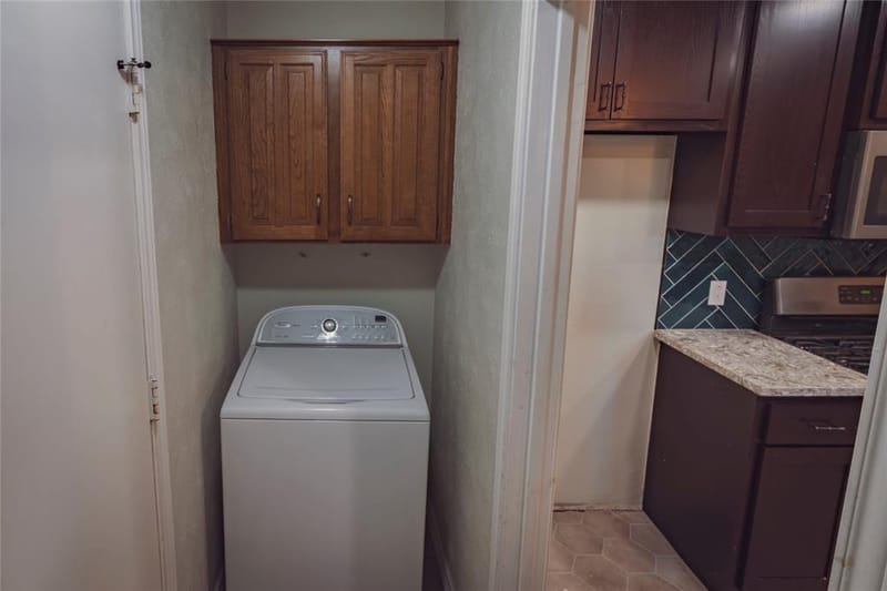593 King Circle, Lewisville TX 75067 - Photo 10