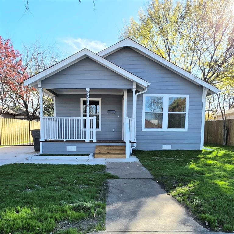 2518 W Clarendon Drive, Dallas TX 75211