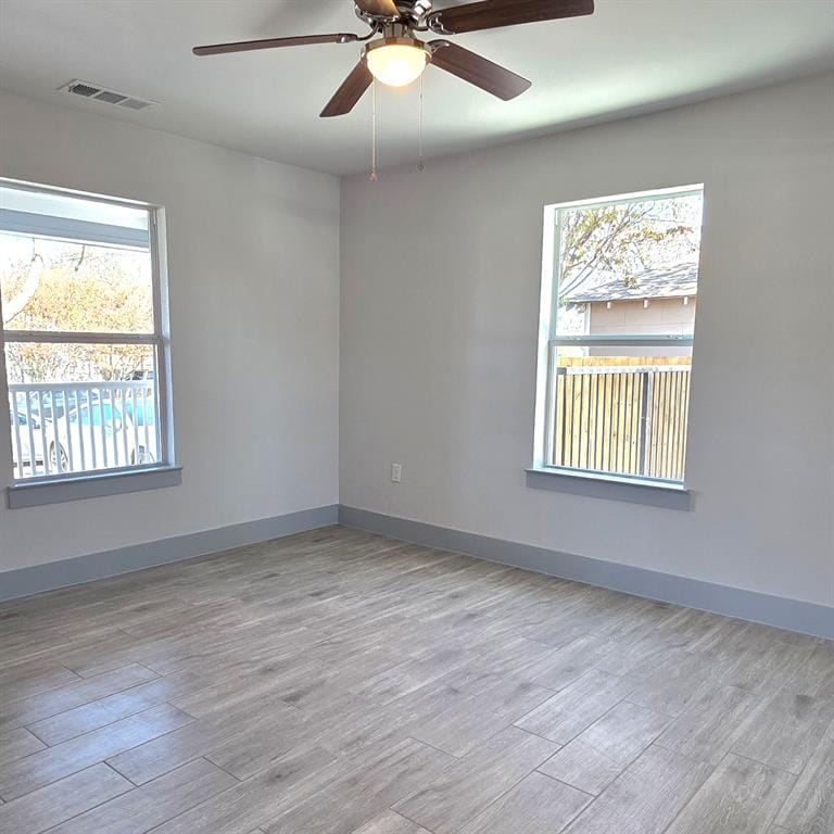 2518 W Clarendon Drive, Dallas TX 75211 - Photo 8