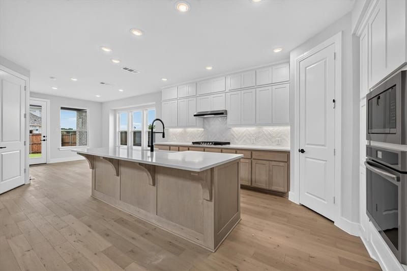 2709 Santa Monica Mews, Celina TX 75009 - Photo 2