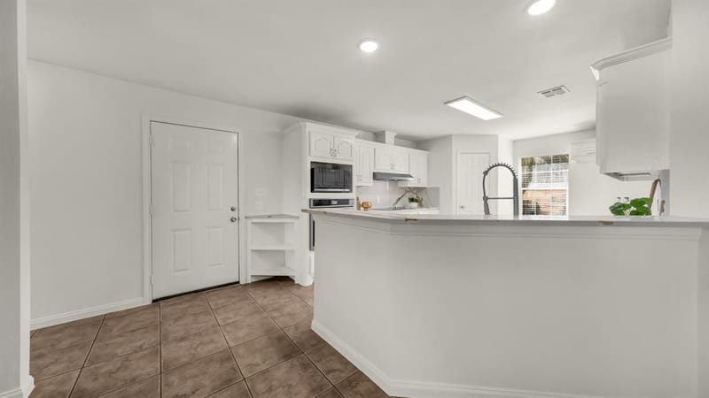 1735 Woodridge Court, Aledo TX 76008 - Photo 6