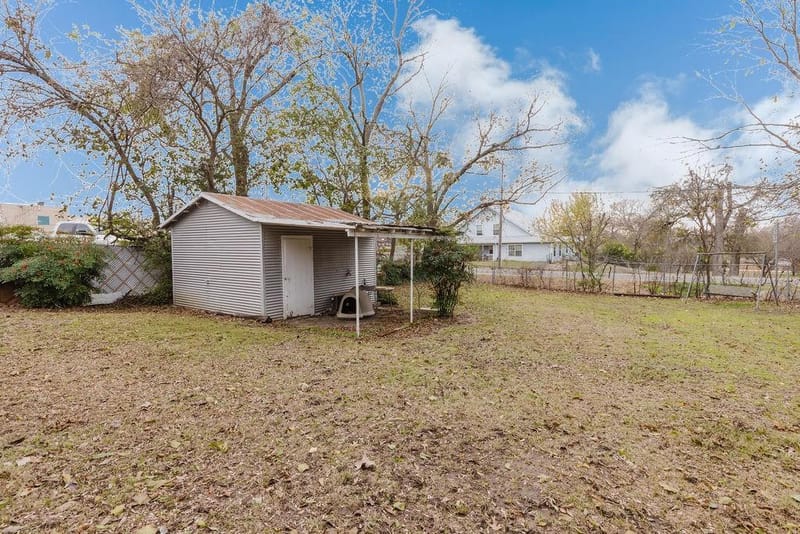663 6th Street, Honey Grove TX 75446 - Photo 28