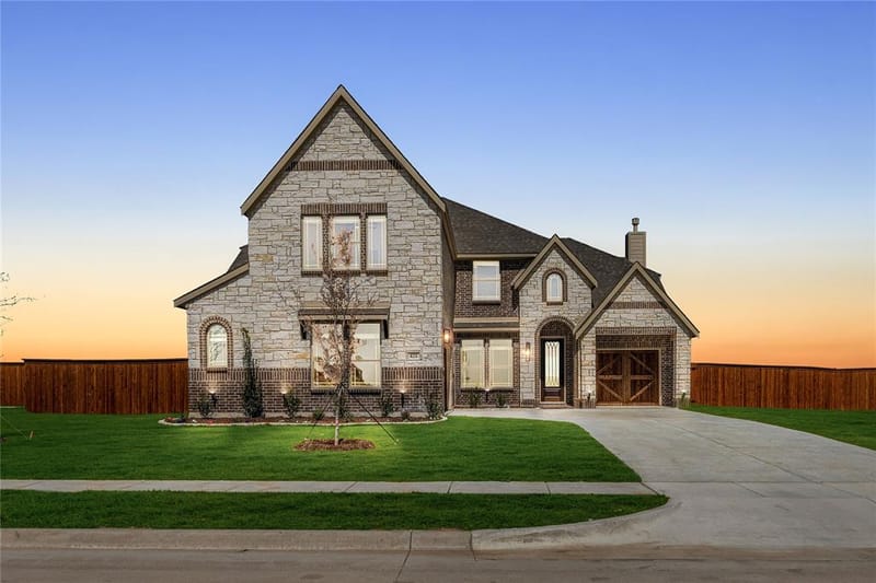 421 Birkdale Lane, Red Oak TX 75154 - Photo 2