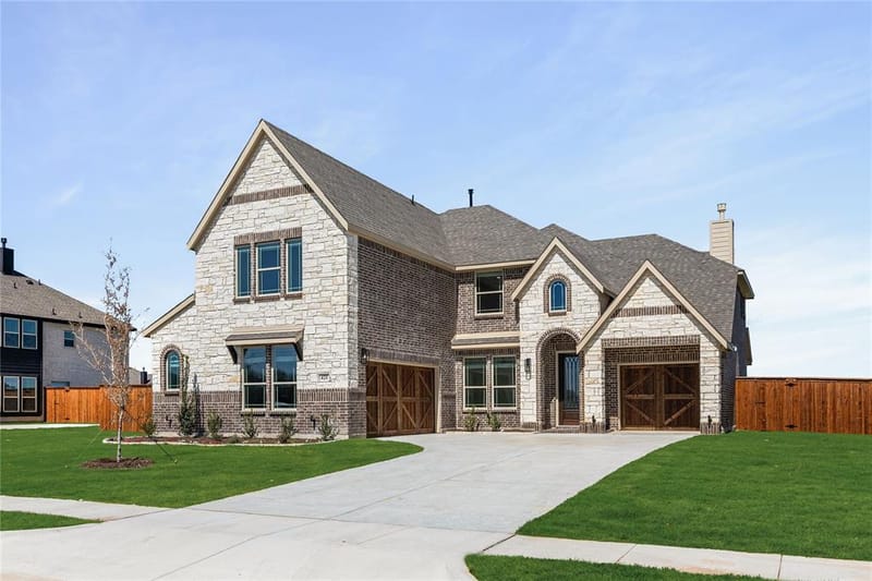 421 Birkdale Lane, Red Oak TX 75154