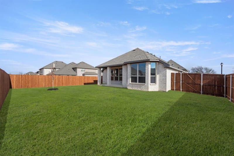 1101 Foxtail Drive, Justin TX 76247 - Photo 25