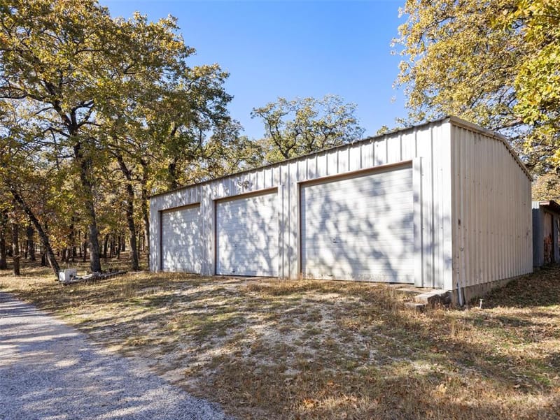 13030 MILLER Road, Azle TX 76020 - Photo 11
