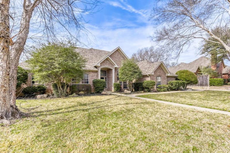 27 Wellington Oaks Circle, Denton TX 76210 - Photo 3