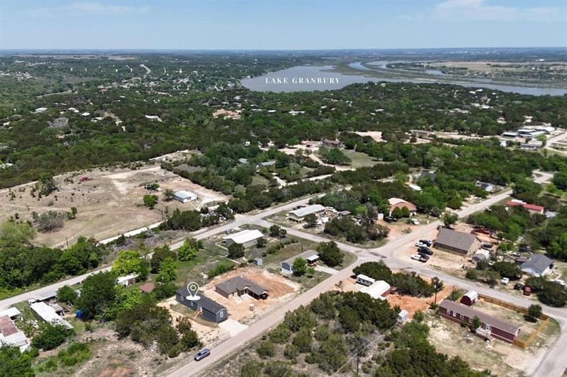 3408 Woodlake Drive, Granbury TX 76048 - Photo 2