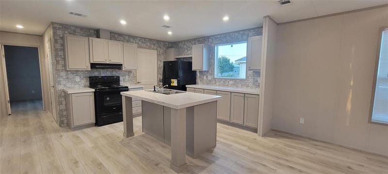 3408 Woodlake Drive, Granbury TX 76048 - Photo 4