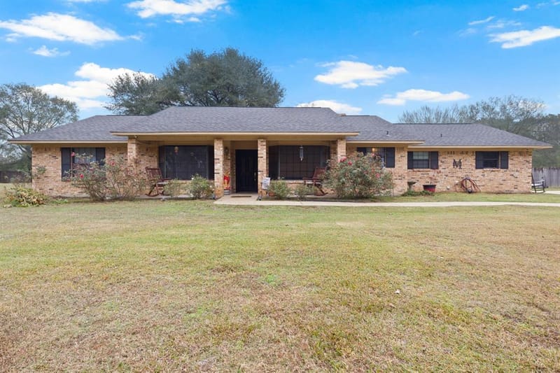 195 County Road 4164, Pittsburg TX 75686