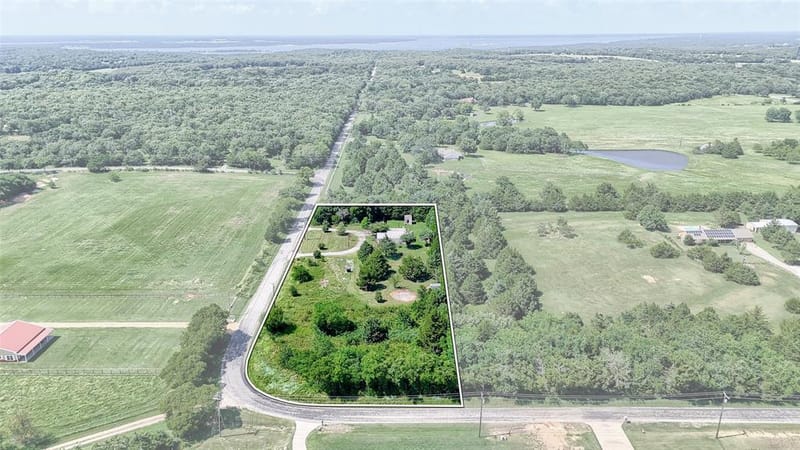 2447 Cemetery Road, Pottsboro TX 75076 - Photo 2