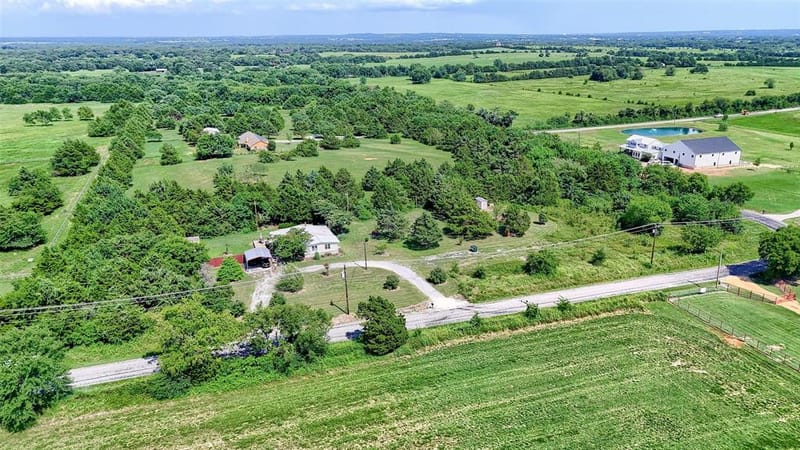 2447 Cemetery Road, Pottsboro TX 75076
