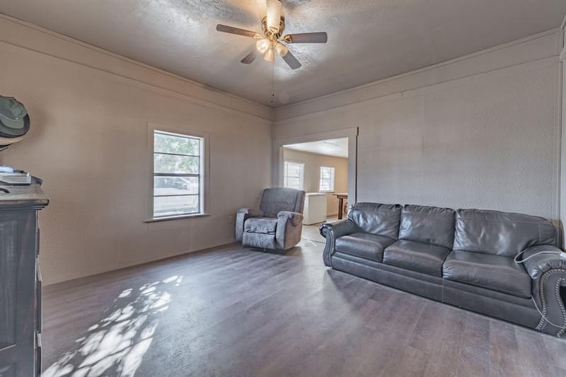 1000 N Clinton Street N, Stephenville TX 76401 - Photo 6