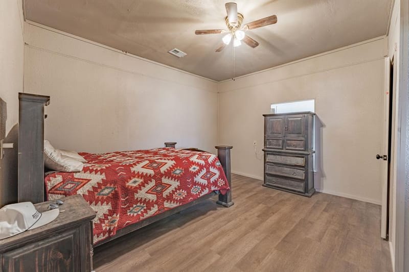 1000 N Clinton Street N, Stephenville TX 76401 - Photo 13