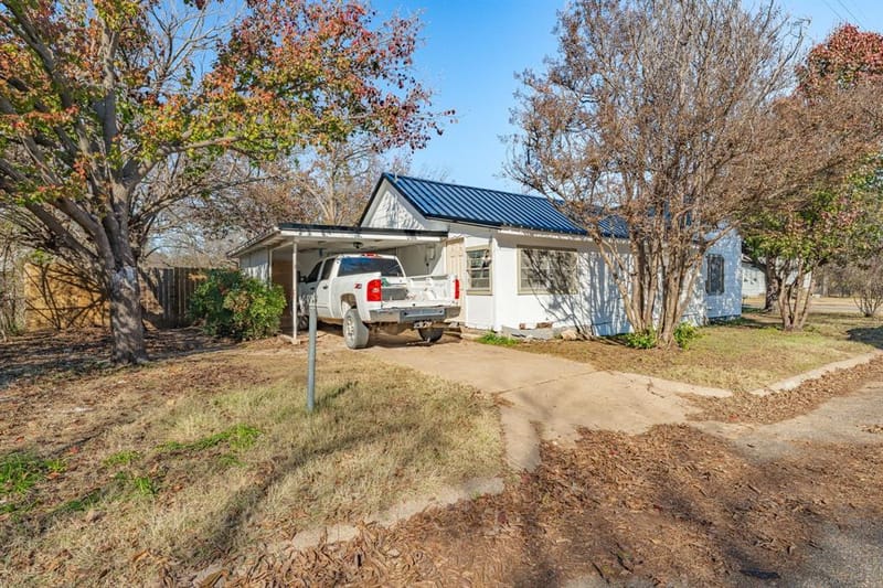 1000 N Clinton Street N, Stephenville TX 76401 - Photo 5