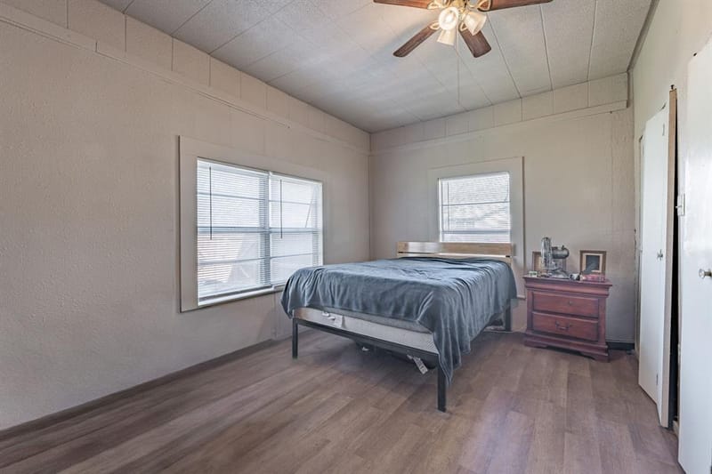 1000 N Clinton Street N, Stephenville TX 76401 - Photo 15