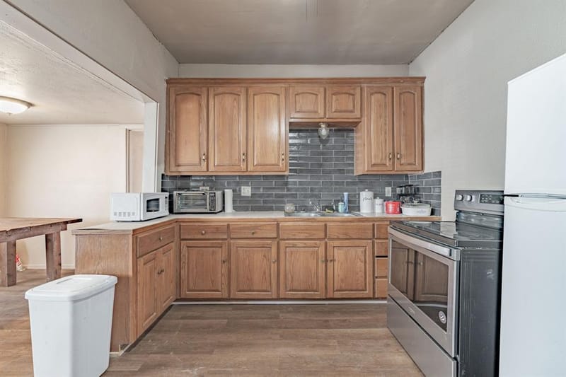 1000 N Clinton Street N, Stephenville TX 76401 - Photo 11