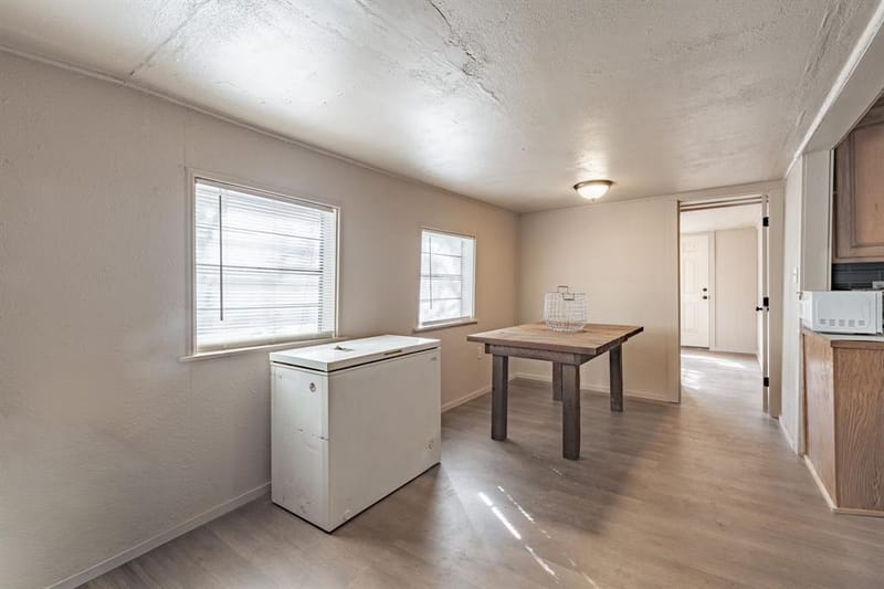 1000 N Clinton Street N, Stephenville TX 76401 - Photo 8