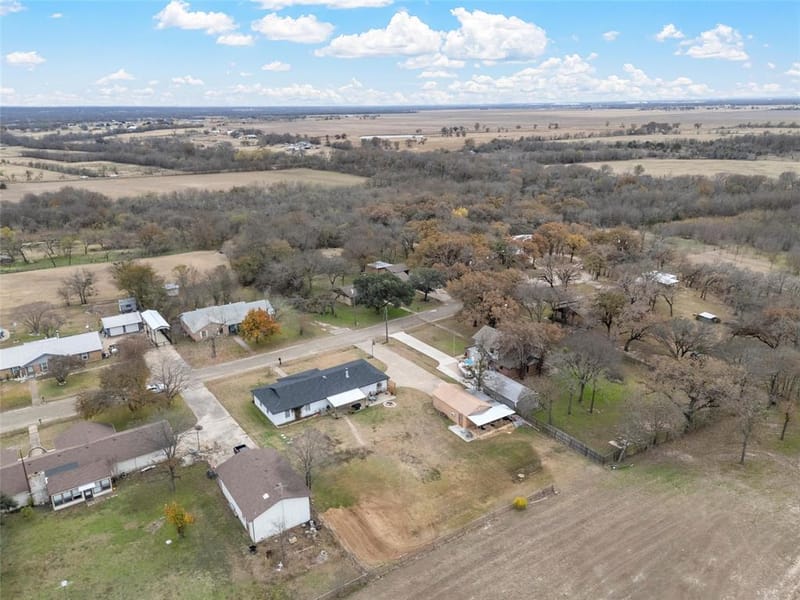 107 Woody Ray Drive, Elm Mott TX 76640 - Photo 34
