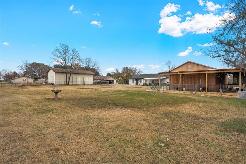 107 Woody Ray Drive, Elm Mott TX 76640 - Photo 29
