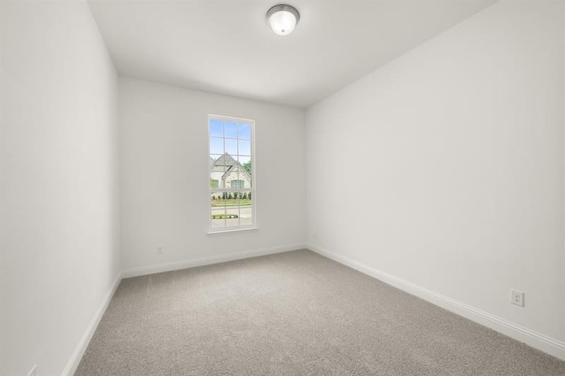 4718 Hawthorn Hills Lane, Arlington TX 76005 - Photo 15