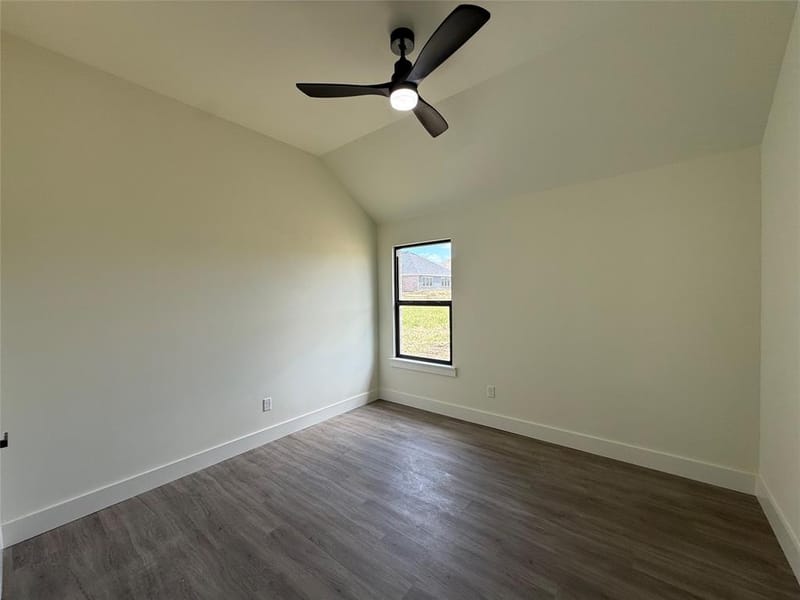 209 Comfort Drive, Godley TX 76044 - Photo 7