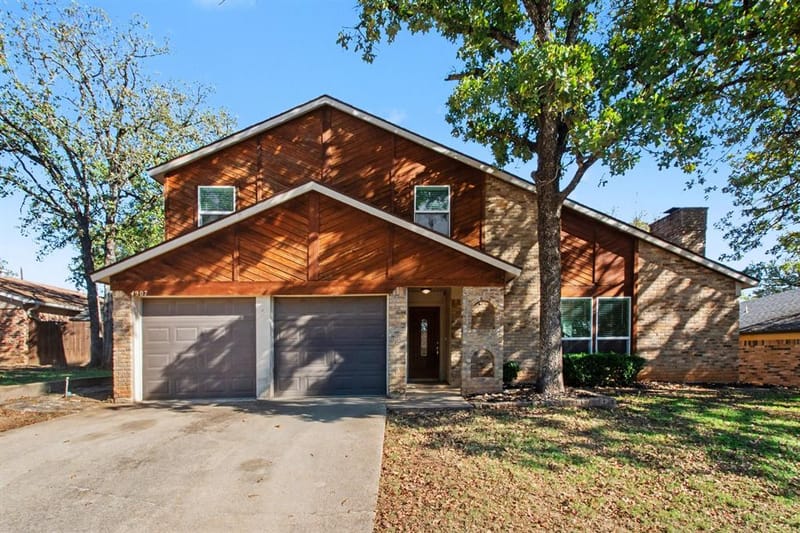 4907 Sagebrush Court, Arlington TX 76017