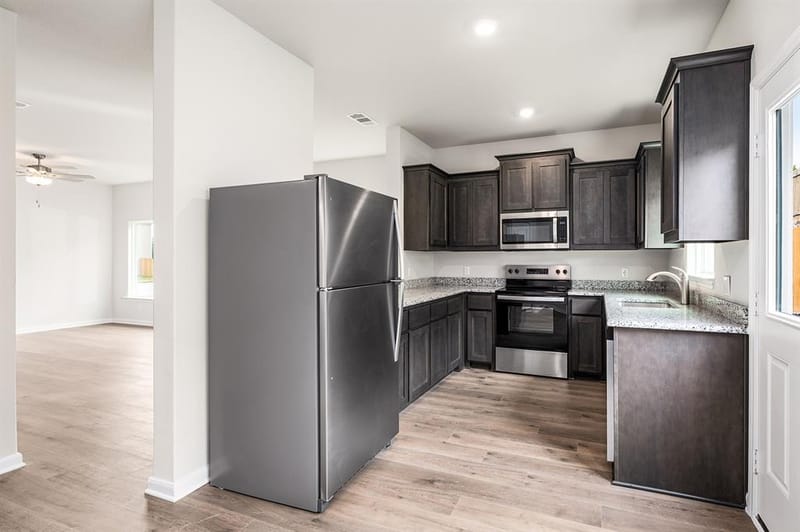 4256 Lava Forest Drive, Dallas TX 75241 - Photo 6