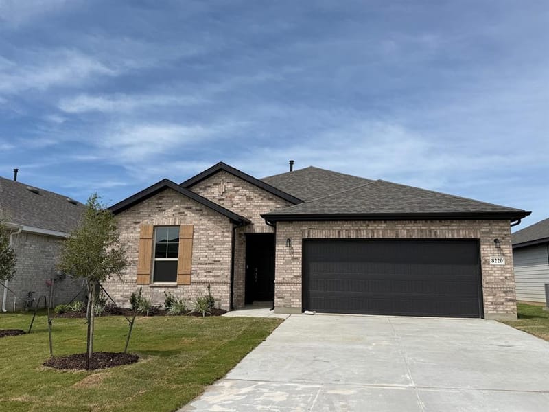 8220 Korat Vista, Godley TX 76044