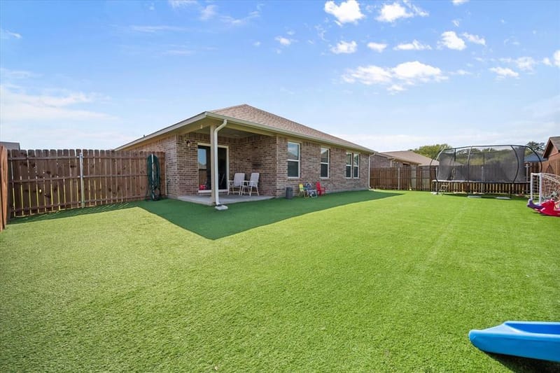 909 Avagail Avenue, Springtown TX 76082 - Photo 26