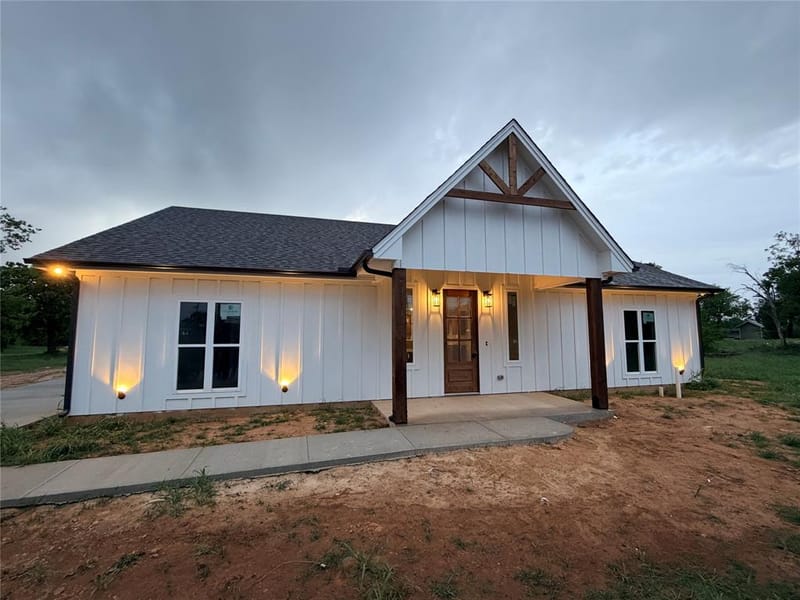518 Strong Street, Bowie TX 76230 - Photo 23